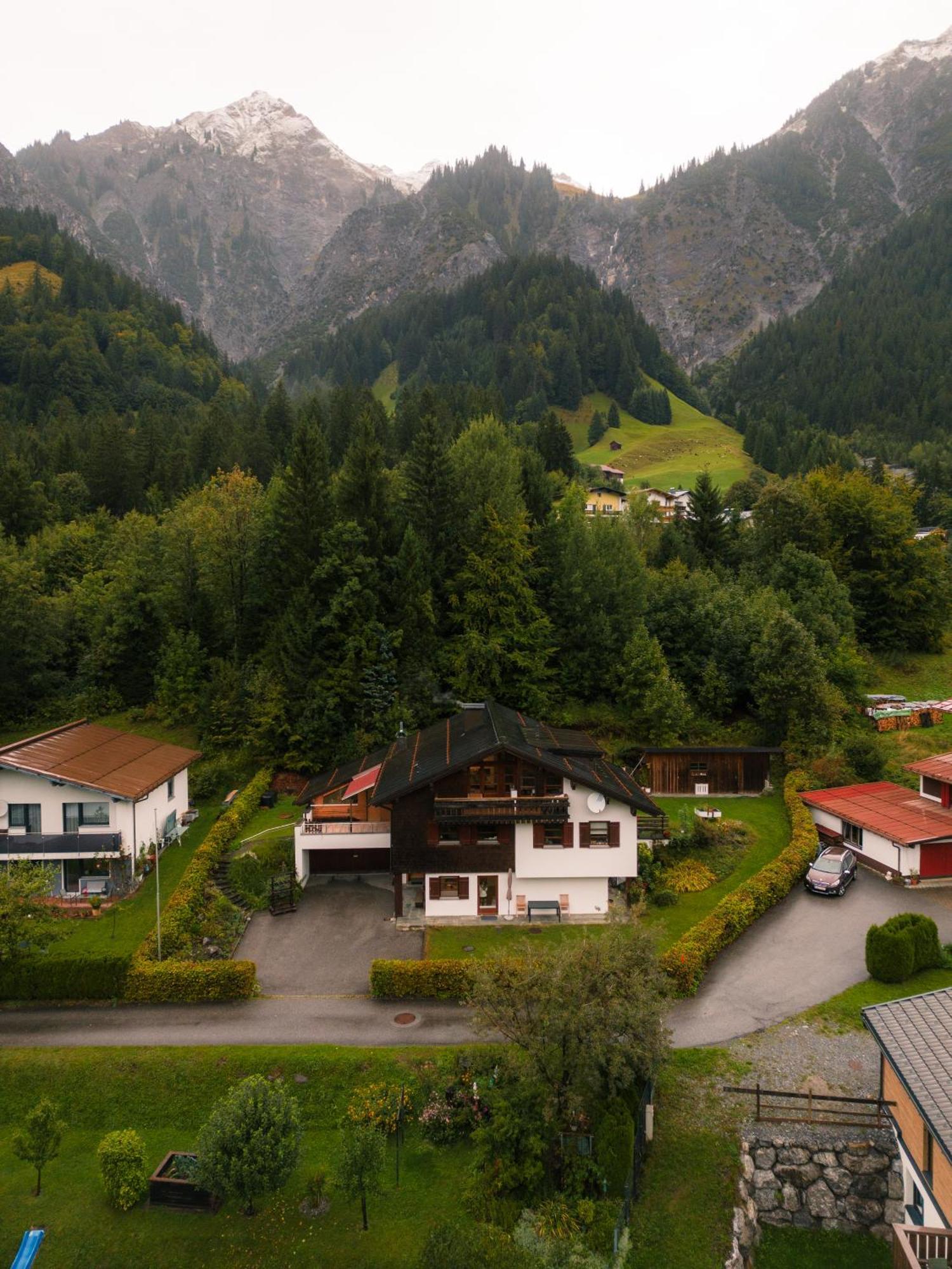 Apartamento Haus Maschol Wald am Arlberg Exterior foto